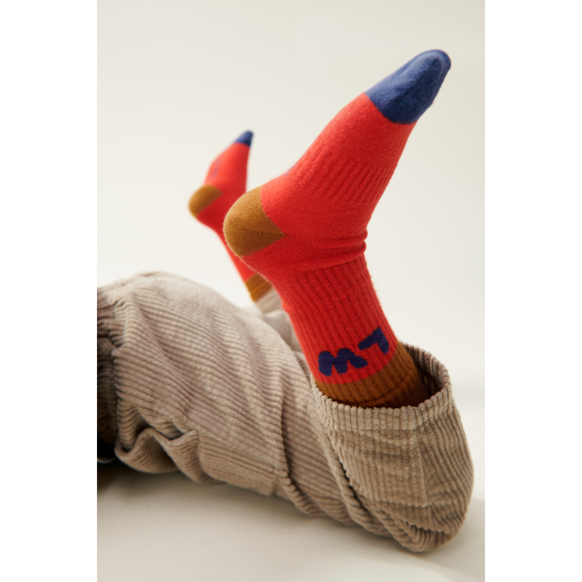 Apple Red & Cream Organic Cotton Sporty Socks 2-Pack with Ribbed Stretch Fit for Kids Festive & Holiday Wear