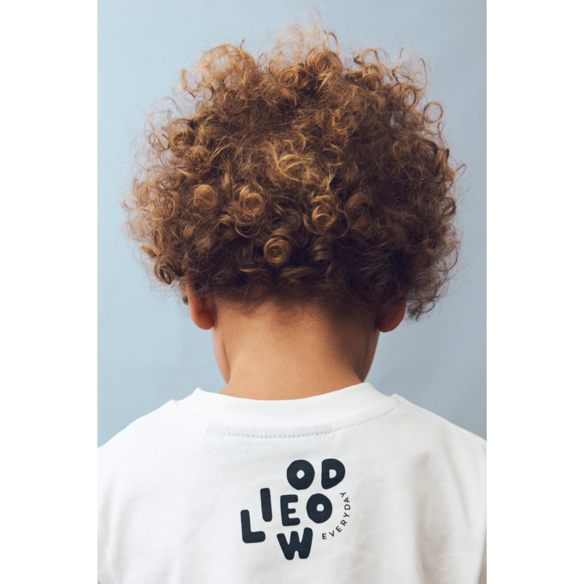 Classic White Organic Cotton T-Shirt with Relaxed Loose Fit & Ribbed Crew Neck for Kids Everyday Wear